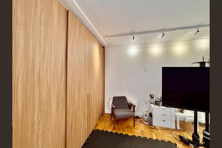 Apartamento à venda com 231m², 3 quartos e 2 vagas Apartamento à venda com 231m², 3 quartos e 2 vagasSuite Master