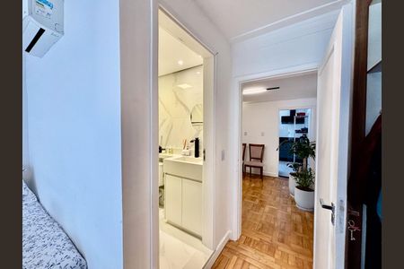 Apartamento à venda com 231m², 3 quartos e 2 vagas Apartamento à venda com 231m², 3 quartos e 2 vagasSuite 1