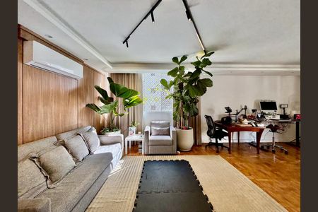 Apartamento à venda com 231m², 3 quartos e 2 vagas Apartamento à venda com 231m², 3 quartos e 2 vagasSala