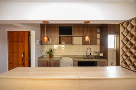 Cozinha de apartamento para alugar com 1 quarto, 50m² em Parque Sao Luis, São Paulo