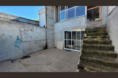 Casa para alugar com 140m², 2 quartos e 2 vagas Casa para alugar com 140m², 2 quartos e 2 vagasQuintal