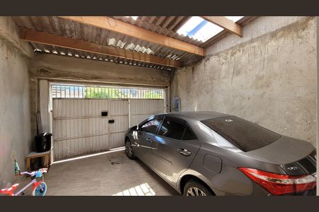 Garagem de casa para alugar com 2 quartos, 140m² em Jardim Americano, Itaquaquecetuba