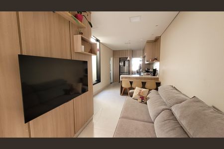 Casa para alugar com 140m², 2 quartos e 2 vagas Casa para alugar com 140m², 2 quartos e 2 vagasSala