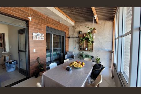 Casa para alugar com 140m², 2 quartos e 2 vagas Casa para alugar com 140m², 2 quartos e 2 vagasSala Jantar