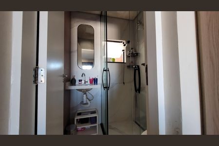Casa para alugar com 140m², 2 quartos e 2 vagas Casa para alugar com 140m², 2 quartos e 2 vagasBanheiro Suite
