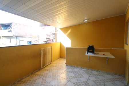 Casa à venda com 200m², 2 quartos e 1 vaga Casa à venda com 200m², 2 quartos e 1 vagaCasa 02