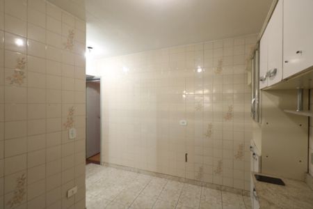 Casa à venda com 200m², 2 quartos e 1 vaga Casa à venda com 200m², 2 quartos e 1 vagaCozinha
