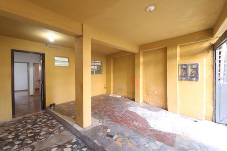 Garagem de casa à venda com 2 quartos, 200m² em Campanário, Diadema