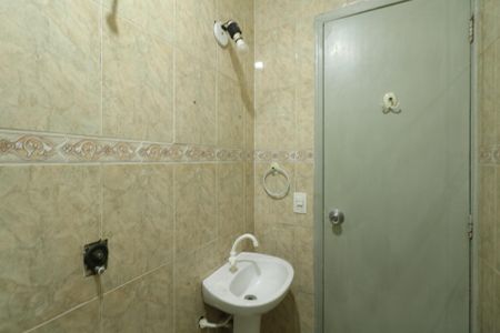 Banheiro de casa à venda com 2 quartos, 200m² em Campanário, Diadema