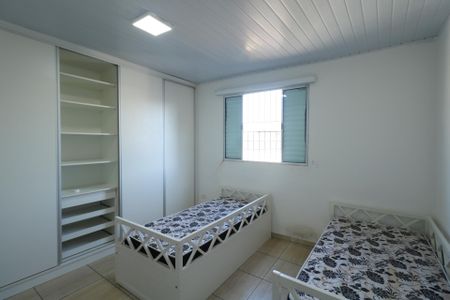 Casa à venda com 200m², 2 quartos e 1 vaga Casa à venda com 200m², 2 quartos e 1 vagaCasa 02