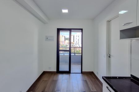 Sala/Cozinha de kitnet/studio para alugar com 1 quarto, 25m² em Cambuci, São Paulo