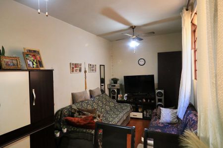 Sala de apartamento à venda com 2 quartos, 50m² em Santa Efigênia, Belo Horizonte