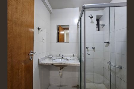 Apartamento para alugar com 84m², 3 quartos e 2 vagas Apartamento para alugar com 84m², 3 quartos e 2 vagasBanheiro Corredor