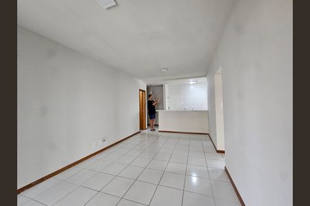 Apartamento para alugar com 84m², 3 quartos e 2 vagas Apartamento para alugar com 84m², 3 quartos e 2 vagasssla