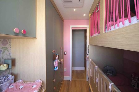 Apartamento à venda com 80m², 3 quartos e 2 vagasQuarto