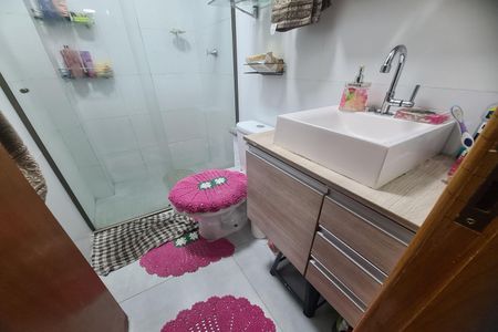 Banheiro de apartamento à venda com 2 quartos, 43m² em Vila Bela, São Paulo