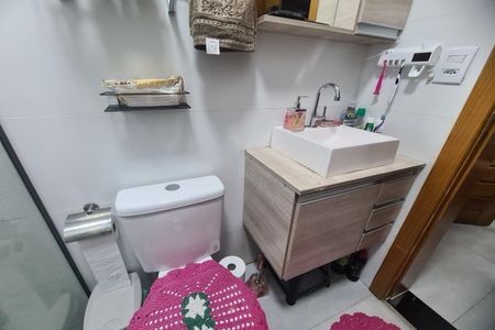Banheiro de apartamento à venda com 2 quartos, 43m² em Vila Bela, São Paulo