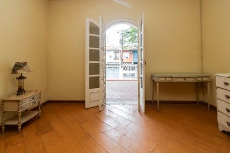 Casa à venda com 4 quartos, 140m² em Vila Congonhas, São Paulo
