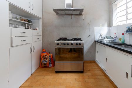 Casa à venda com 4 quartos, 140m² em Vila Congonhas, São Paulo
