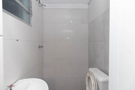 Banheiro de casa para alugar com 1 quarto, 40m² em Horto Florestal, São Paulo