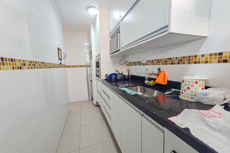 Cozinha de apartamento para alugar com 2 quartos, 80m² em Centro, Guarujá
