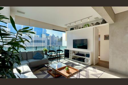 Sala de TV de apartamento para alugar com 2 quartos, 120m² em Paraíso, São Paulo