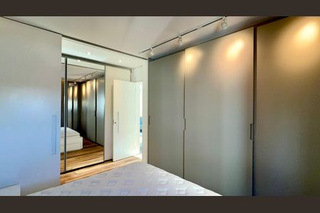 Apartamento para alugar com 120m², 2 quartos e 3 vagas Apartamento para alugar com 120m², 2 quartos e 3 vagasSuíte 2