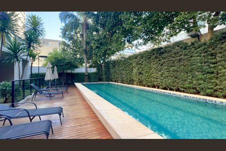 Apartamento para alugar com 120m², 2 quartos e 3 vagas Apartamento para alugar com 120m², 2 quartos e 3 vagasPiscina