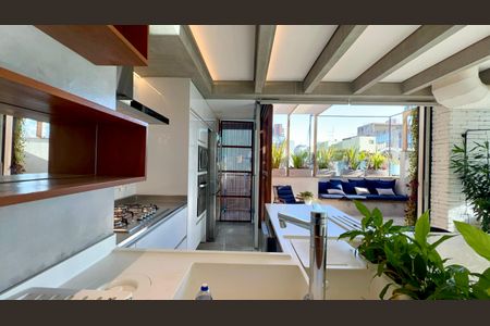 Apartamento para alugar com 120m², 2 quartos e 3 vagas Apartamento para alugar com 120m², 2 quartos e 3 vagasCozinha