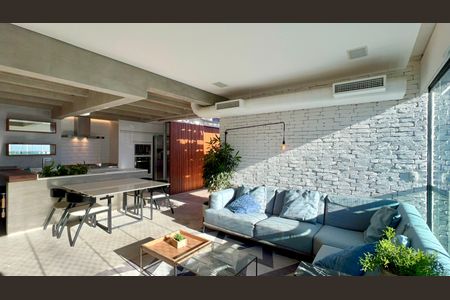 Apartamento para alugar com 120m², 2 quartos e 3 vagas Apartamento para alugar com 120m², 2 quartos e 3 vagasSala de TV