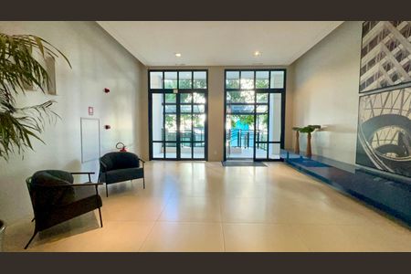 Apartamento para alugar com 120m², 2 quartos e 3 vagas Apartamento para alugar com 120m², 2 quartos e 3 vagasHall de entrada