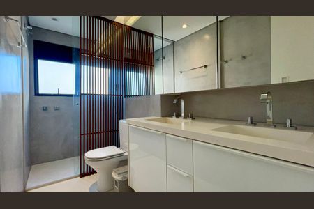 Apartamento para alugar com 120m², 2 quartos e 3 vagas Apartamento para alugar com 120m², 2 quartos e 3 vagasBanheiro da Suíte 2