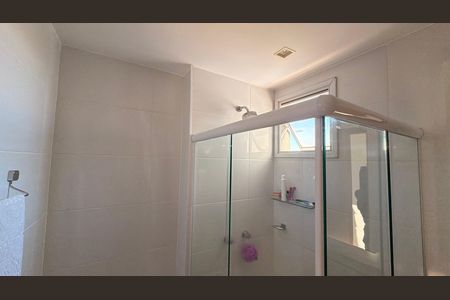 Apartamento à venda com 106m², 3 quartos e 2 vagas Apartamento à venda com 106m², 3 quartos e 2 vagasBanheiro da Suíte 2