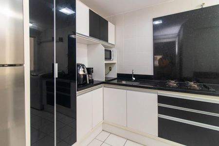 Apartamento para alugar com 68m², 2 quartos e 1 vaga