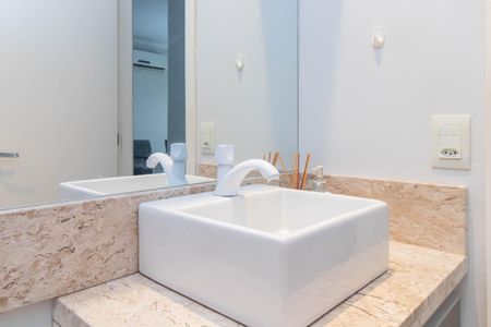 Apartamento para alugar com 68m², 2 quartos e 1 vaga