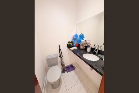 Casa à venda com 403m², 5 quartos e 3 vagasLavabo - Casa 2