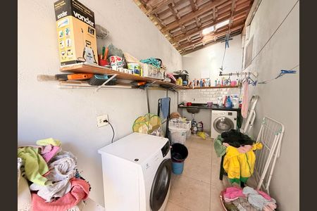 Casa à venda com 403m², 5 quartos e 3 vagasÁrea de Serviço - Casa 2