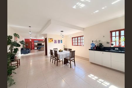 Cozinha de casa à venda com 5 quartos, 403m² em Serra dos Cristais, Várzea Paulista