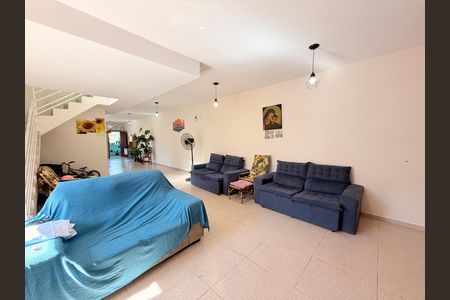 Casa à venda com 403m², 5 quartos e 3 vagasSala 