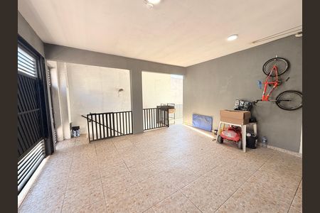 Casa à venda com 403m², 5 quartos e 3 vagasGaragem