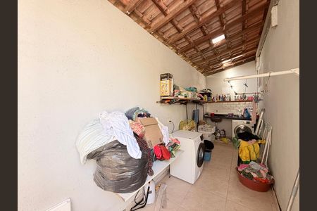 Casa à venda com 403m², 5 quartos e 3 vagasÁrea de Serviço - Casa 2