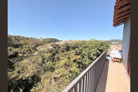 Casa à venda com 403m², 5 quartos e 3 vagasSuíte 1 - Varanda