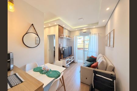 Sala de apartamento para alugar com 2 quartos, 46m² em Vila Tupi, Várzea Paulista