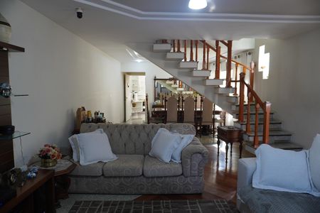 Casa à venda com 3 quartos, 156m² em Jardim Nossa Senhora do Carmo, São Paulo