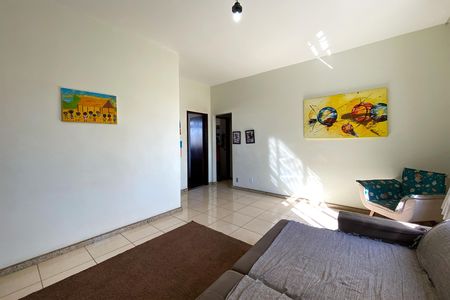 Sala de apartamento à venda com 3 quartos, 68m² em Santa Tereza, Belo Horizonte