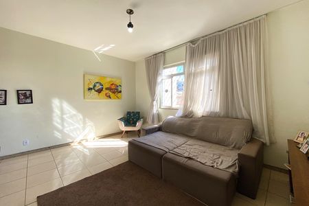 Sala de apartamento à venda com 3 quartos, 68m² em Santa Tereza, Belo Horizonte