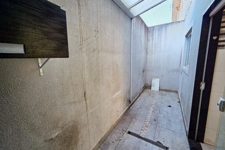 Casa de condomínio para alugar com 60m², 1 quarto e 1 vagaQuintal