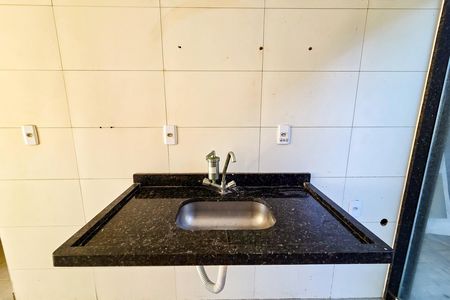 Cozinha de casa de condomínio para alugar com 1 quarto, 60m² em Maracanã, Praia Grande
