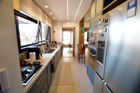 Apartamento à venda com 170m², 3 quartos e 3 vagasCozinha