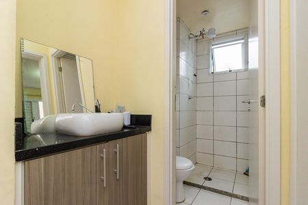 Apartamento à venda com 42m², 2 quartos e sem vaga Apartamento à venda com 42m², 2 quartos e sem vagaCorredor Entrada Banheiro